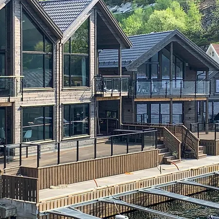 Lovely In With House Sea View Hebnes